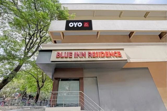 OYO Hotel Blue Inn Residence Near R City Mall
