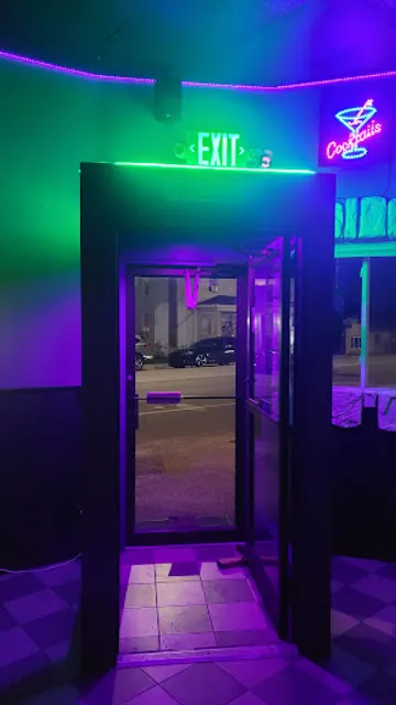 The 80s Bar and Grill