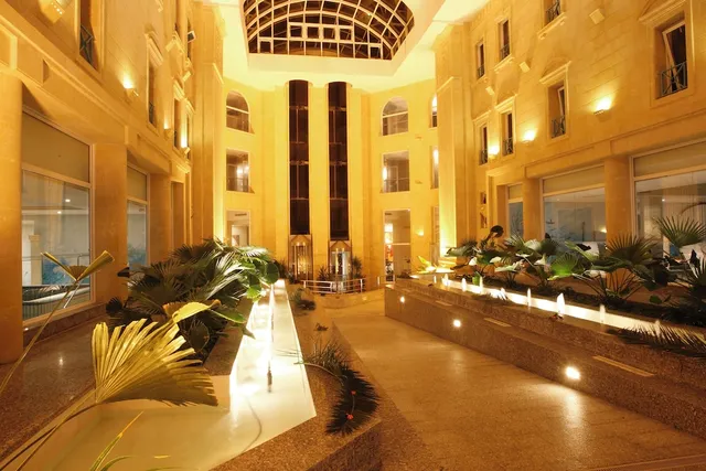 Nahrawess Hotel & Spa Resort