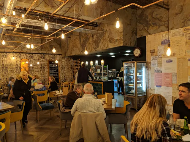 1905 Coffee & Kitchen