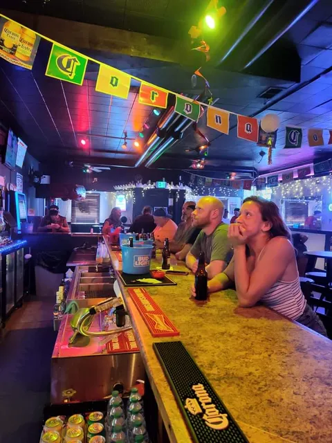 Stella’s Fun Drinkery