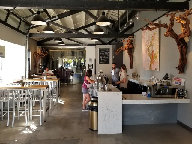 Paradise Springs Winery