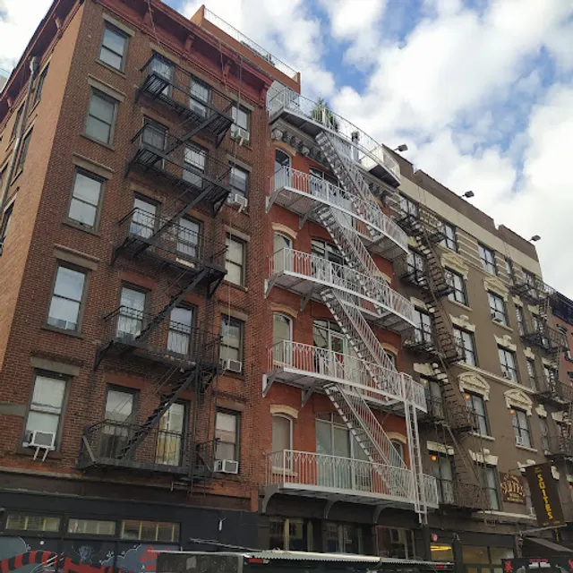 Tibor De Nagy Gallery