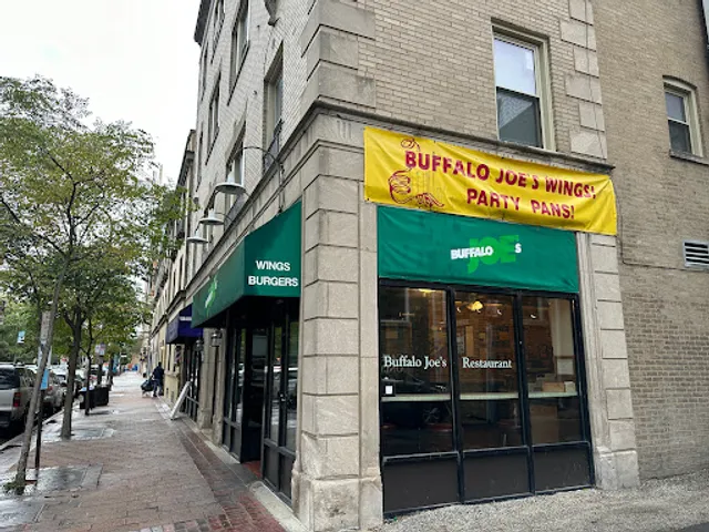 Buffalo Joe's - Clark St.