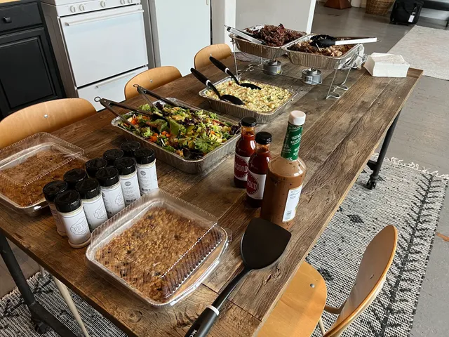 Richard's Too Good BBQ Shop