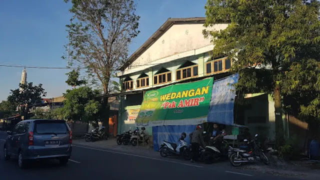 Nasi Uduk Bebek Goreng Bu Bibit