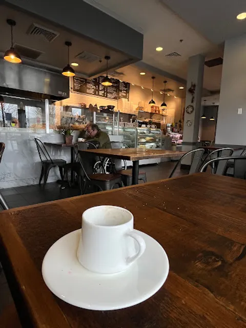 Simurgh Bakery & Cafe