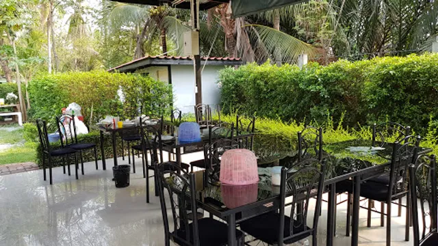 ร้านอาหารเจ๊จุ๋ม สาขาลูก (Bang Kachao Restaurant)