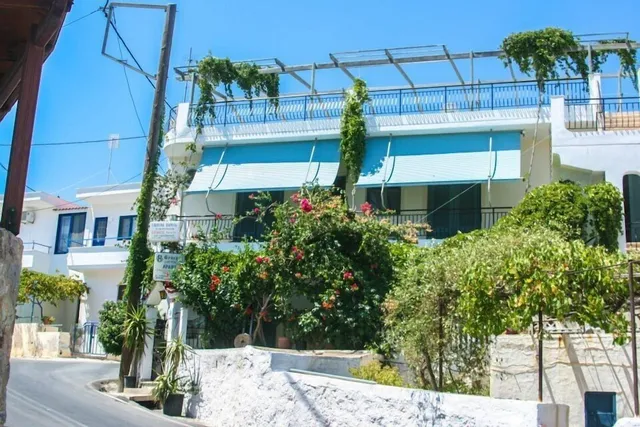 George Aparts & Rooms