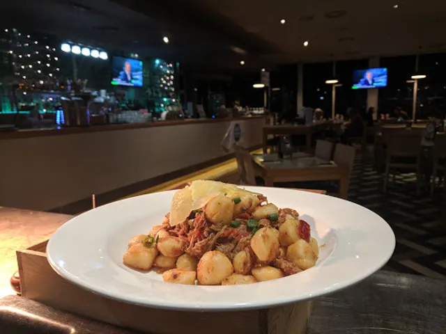 Pelican Waters Tavern