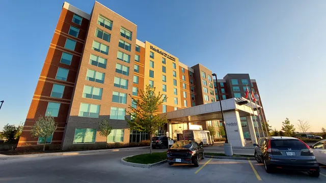 Fairfield Inn & Suites Ottawa Airport