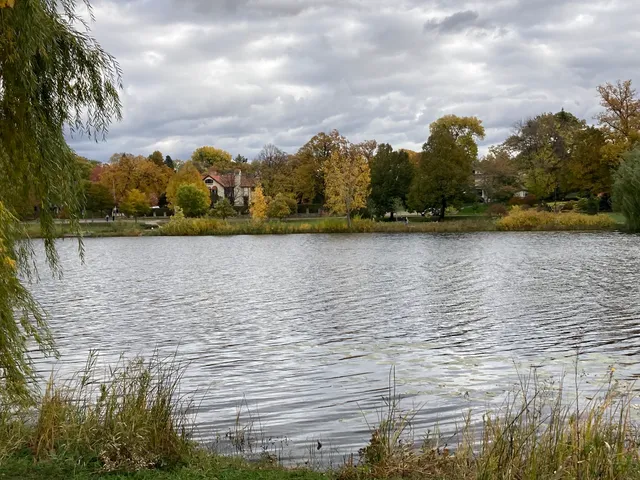 Lake of the Isles trail