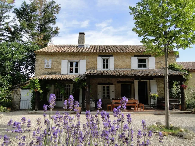 Le MAS JULIEN piscine chauffée adult only