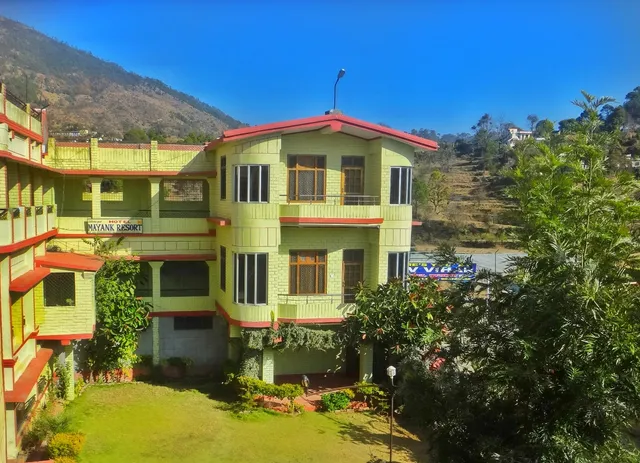 Mayank Resort,Dwarahat
