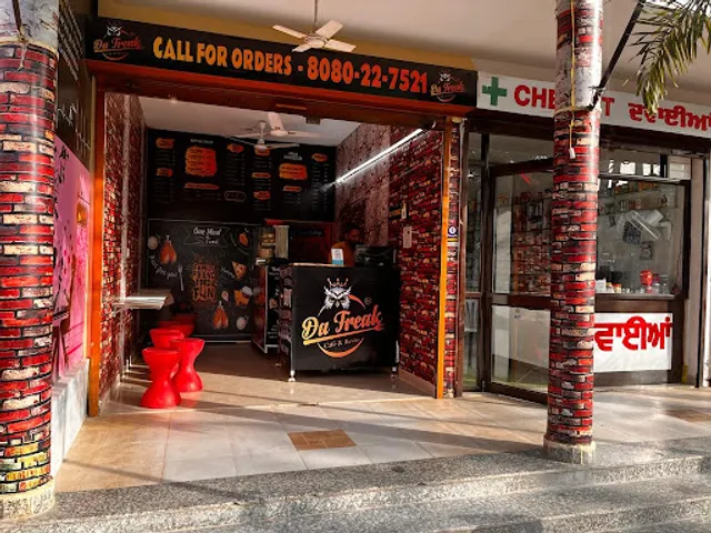 DA FREAK CAFE & RESTO