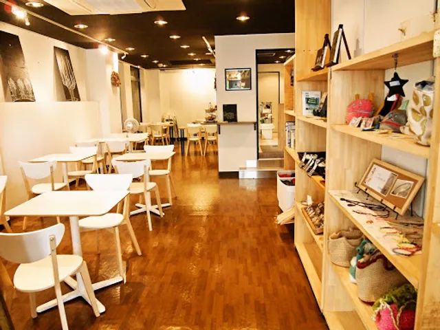 フルウント甲府 (Fluunt KOFU )