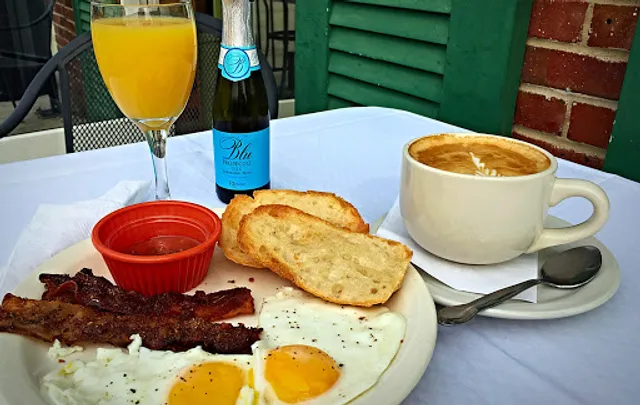 La Divina Italian Coffee Cafe