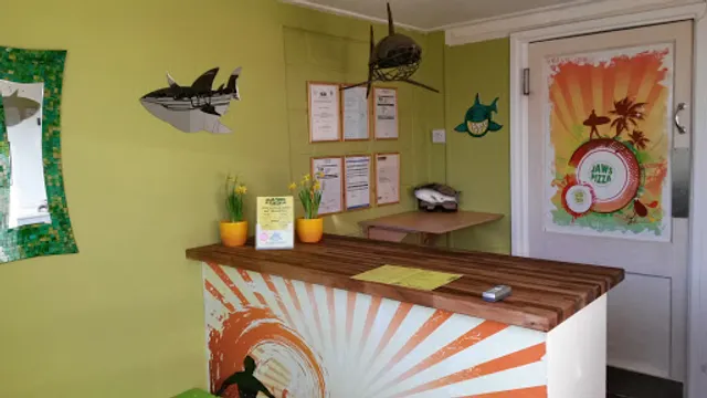 Jaws Pizza