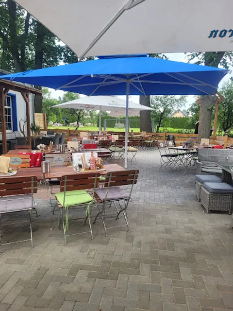 Lausitzer Sperlingsstüb'l im Grünen