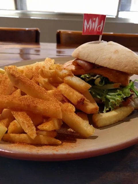 Nando's Eastland S/C