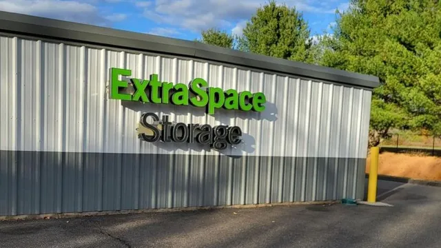 Extra Space Storage