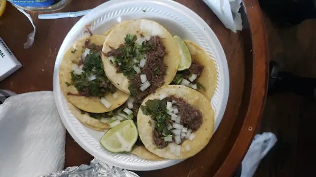 TACOS El Pueblo Food Truck