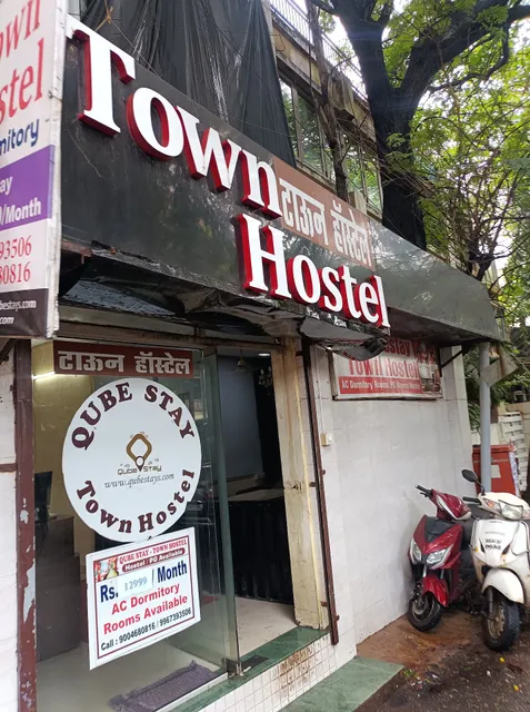 Town hostel Mumbai - AC Dormitory Near Mumbai Airport
