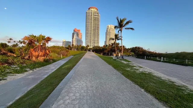 The Hills At South Pointe Park