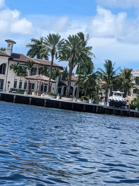 Lauderdale Yacht Club