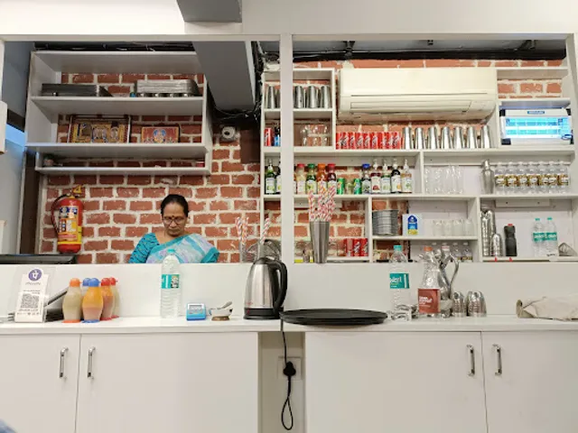 S3 Elite Family Dine