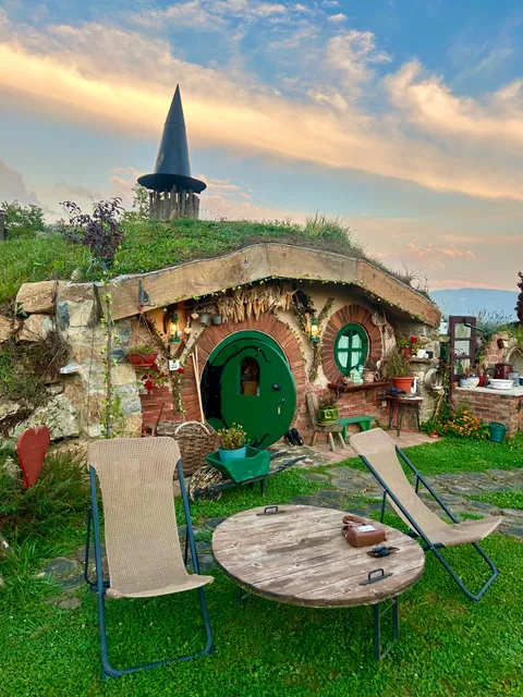 Selo kućica pod zemljom - dolazak samo uz rezervaciju / Underground village Kreševo