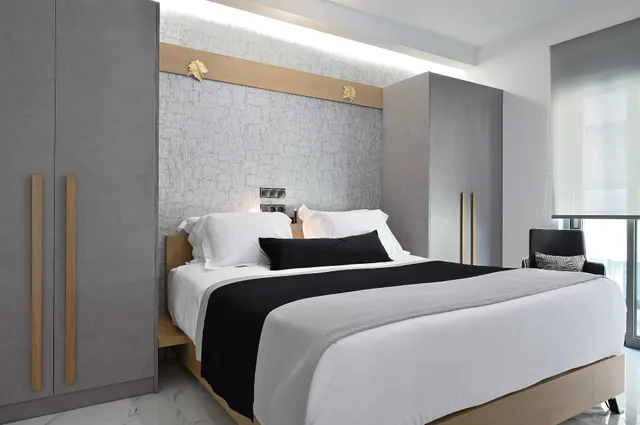 The Lop Athens Holiday Luxury Suites