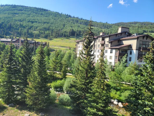 Tucker Mountain Lodge