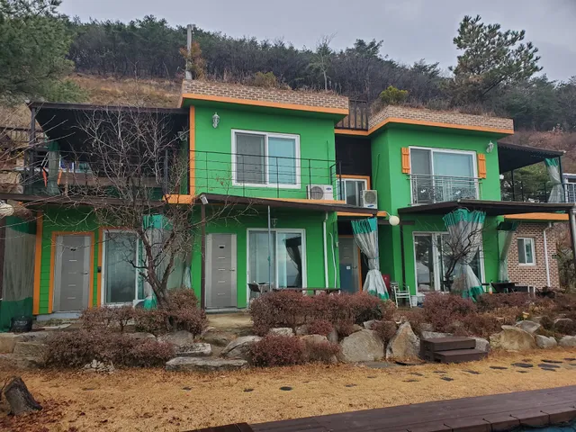 Seokmodo Heabeach Pension