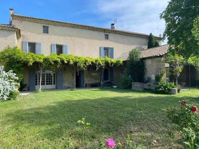 Location Gîte Vaucluse Mas des Glycines