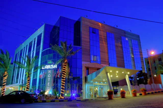 Larsa Hotel