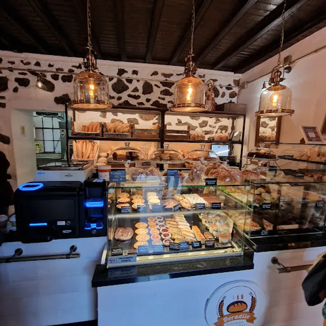 Golden Brown Bread Boutique