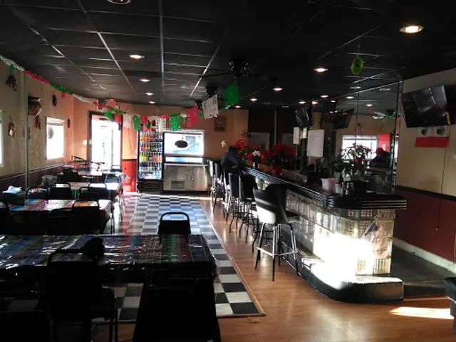 Restaurant and Bar El Molcajete