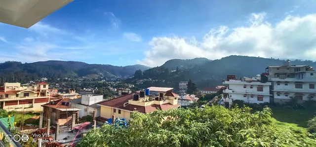 OYO Home 35375 Hill View 2BHK Ooty