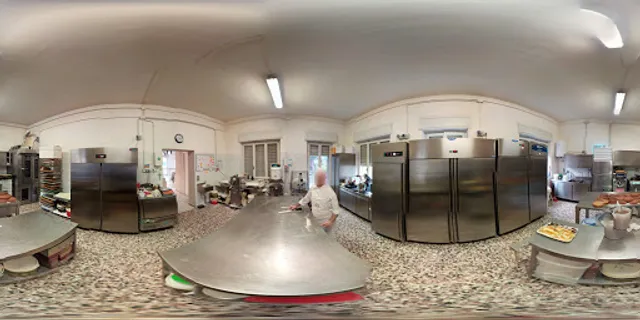 Pastry Enzo Puccio Cafeteria