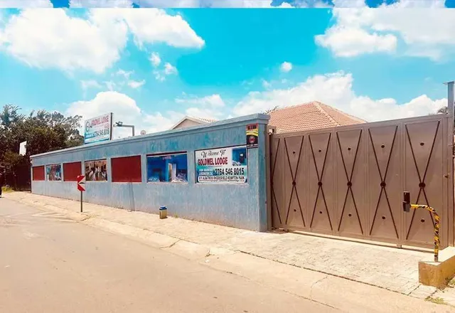 Goldwell Airport Lodge