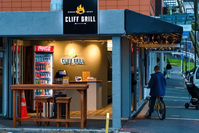 Cliff Grill