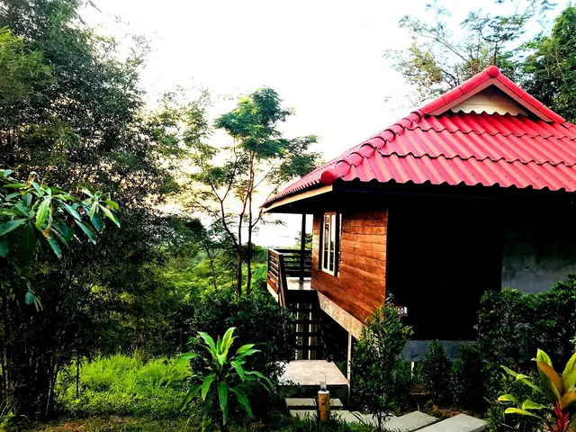 Lamai Koh Phayam Resort