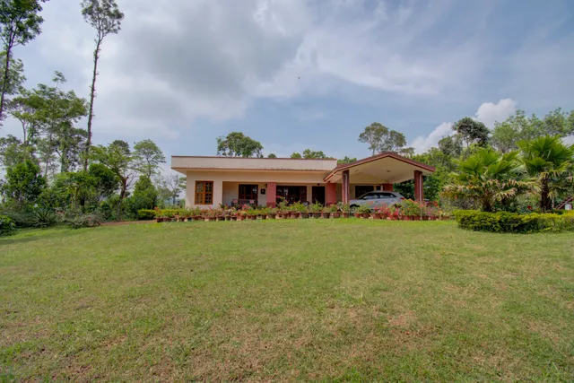 Misty Meadows, Vanasiri Estate