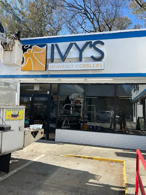 IVY'S HEAVENLY COBBLER