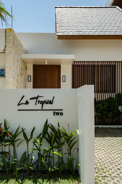 La Tropical Villas