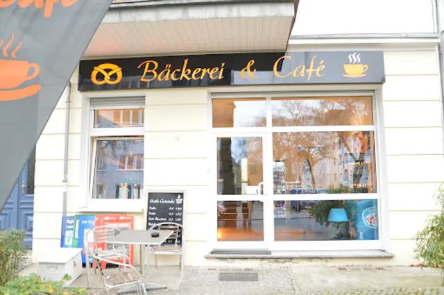 Bakery & Cafe