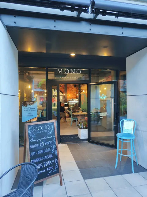 Mono Cafe & Bistro