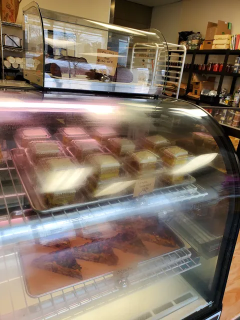 LuLu's Cafe & Bakery