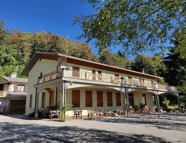 Alloggio Turistico Damarco al Cerbaro